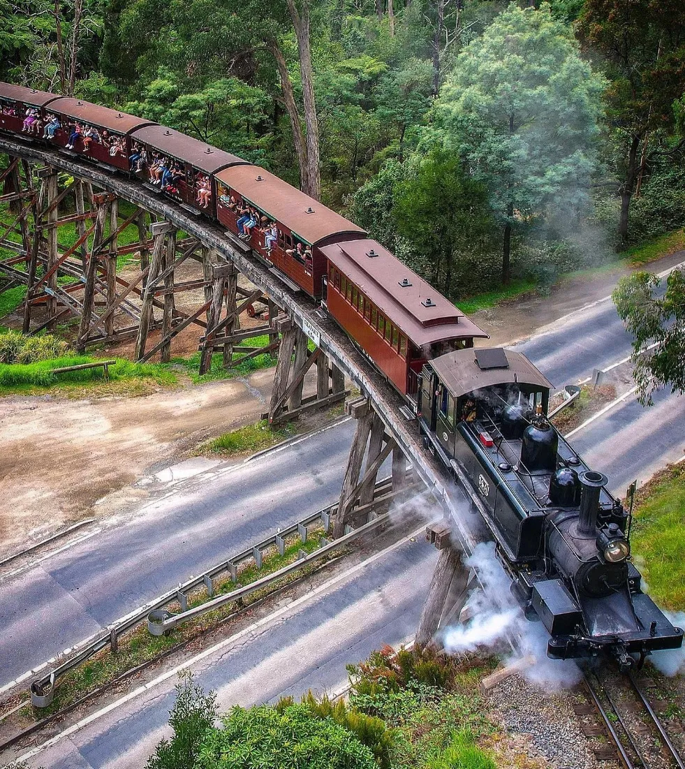 Exploring Puffing Billy