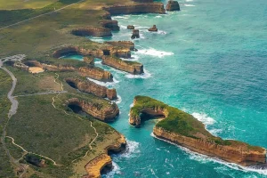 walking great ocean road australia